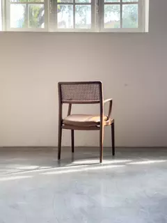 Cadeira Lilla - San German - Design Luan Del Savio na internet