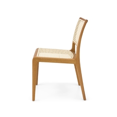 Cadeira Liv - San German - Design Luan Del Savio - comprar online