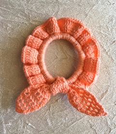 Scrunchie Laranja em Crochê