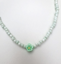 Colar Feminino Verde Claro com Flor - comprar online