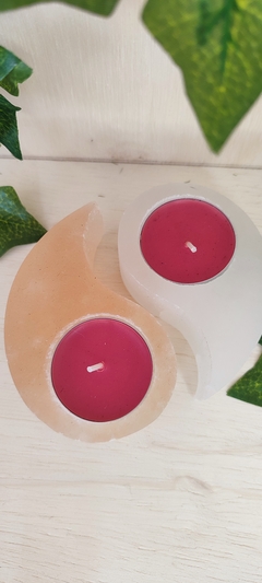 Porta Velas Yin e Yang de Selenita na internet