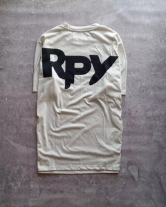 Remera RPY - Oversize (Crudo) - comprar online