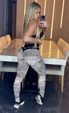 Calça - empina bumbum -