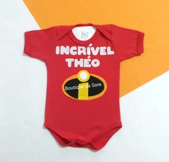 body-de-bebe-vermelho-os-incriveis-personalizado-nome-meses-para-festa-mesversario-aniversario