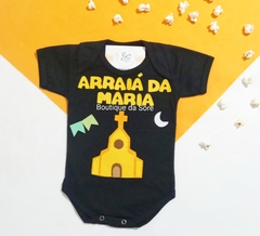 body de bebe preto personalizado tematico com igreja catolica paroquia bandeirinhas e lua para comemorar mesversario festa junina meu 1 arraia