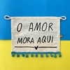 mini bandeira decorativa O AMOR MORA AQUI