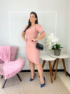 VESTIDO TUBINHO COM PUNHO LISTRADO - HEVANA FASHION