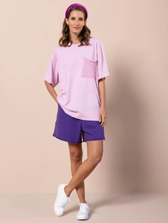 Camiseta Biamar com bolso aplicado | rosa claro 10746 - Moda Urbana | Tendências da Moda Feminina 