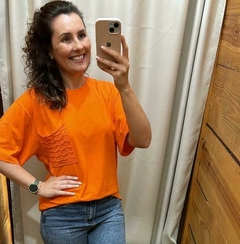 Camiseta Biamar com bolso aplicado | rosa claro 10746