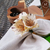 Porta guardanapo Astromélia (flor permanente) em argola de madeira - loja online