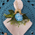 Porta guardanapo Bouquet de rosa (flor permanente) em argola de madeira - MF MISTURA FINA ARTESANATO