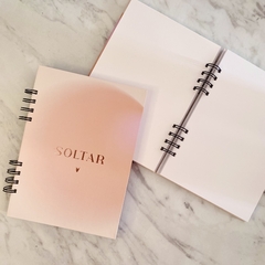 Cuaderno/bitacora hojas lisas SOLTAR - comprar online