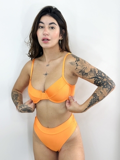 BIQUINI MARINA HOTPANTS AMARRAÇÃO EDEN LARANJA na internet