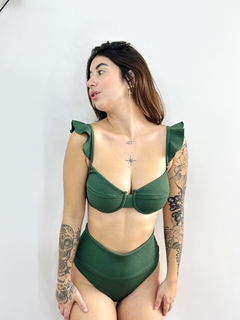 BIQUINI MAITE BABADO HOTPANTS CRISPY VERDE MILITAR na internet