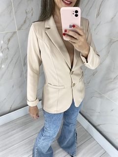 Blazer Feminino em Alfaiataria Lia Nude/Areia - loja online