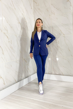 Blazer Feminino em Alfaiataria Azul Marinho na internet