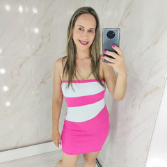 Vestido Tomara que Caia Curto Colado Bicolor Pink e Branco