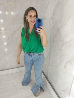 Calça Jeans Flare Lavagem Marmorizada