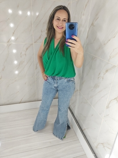 Calça Jeans Flare Lavagem Marmorizada - loja online