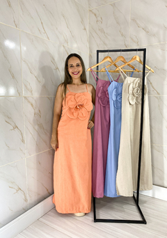 Vestido Longo/Midi Flor Cor Laranja Bebê - Tami - TRÈS CHIC BARRETOS