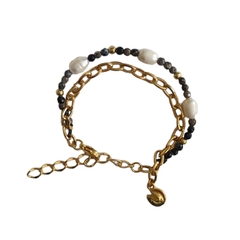 Pulsera doble con cadena y piedras con perla