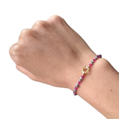 Pulsera círculo dorado con hematita plateada y cristal hot pink dije unicornio - comprar en línea