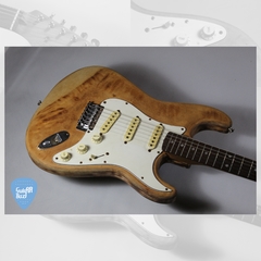 SQUIER by Fender Stratocaster Standard JAPAN Vintage 1994 Guitarra Eléctrica - GuitarBazar