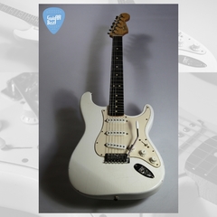 FENDER Stratocaster Standard MEXICO 2002 Artic White Guitarra Electrica - GuitarBazar