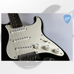 SQUIER by Fender Stratocaster Affinity 70s Black Guitarra Electrica - tienda online