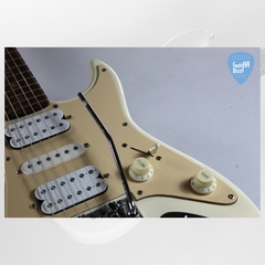 Imagen de SQUIER by Fender Stratocaster STAGEMASTER Standard Series 1999 Guitarra Eléctrica - Reverseheadstock -