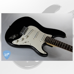 SQUIER by Fender Stratocaster Affinity 70s Black Guitarra Electrica - GuitarBazar