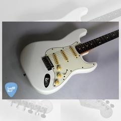 FENDER Stratocaster American Series 1991 U.S.A. Artic White Guitarra Electrica - GuitarBazar