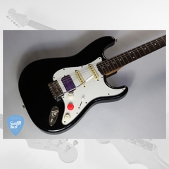 SQUIER by Fender Stratocaster JAPAN Vintage 1994 / DiMarzio / Clavijas 70´s - GuitarBazar