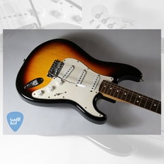 FENDER Stratocaster Standard MEXICO 2004 Sunburst Guitarra Electrica - GuitarBazar