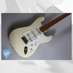 FERNANDES R8 Stratocaster The Revival Japan 1984 Guitarra Electrica - comprar online