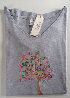 Camiseta cinza Arvore Primavera