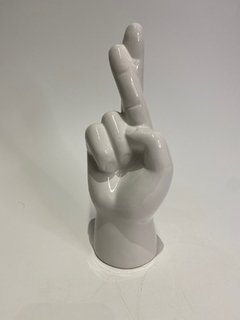 ESCULTURA MÃO BRANCA EM CERAMICA