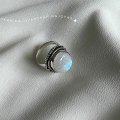 ANILLO PLATA Y PIEDRA LUNAR - comprar online