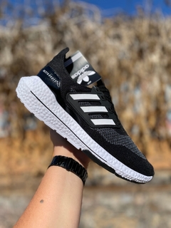 Tênis Adidas Ultraboost 21 - comprar online