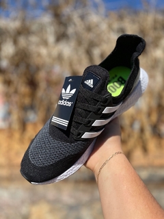 Tênis Adidas Ultraboost 21