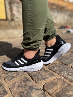 Tênis Adidas Ultraboost 21 - Triunfo Americano Moda Fashion - Tênis de Qualidade