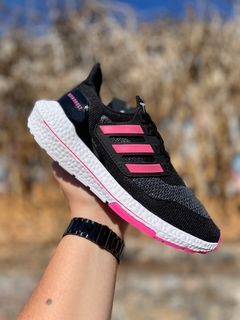 Imagem do Tênis Adidas Ultraboost 21