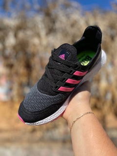 Tênis Adidas Ultraboost 21 - loja online