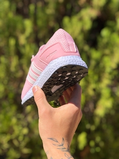 Tênis Adidas Ultraboost Feminino na internet