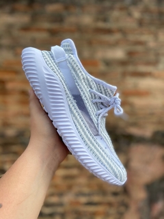 Tênis Adidas Yeezy - comprar online