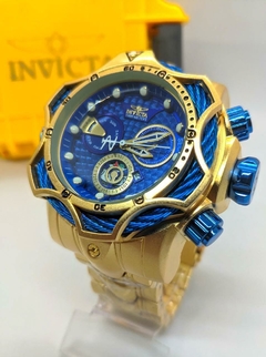 Relógio Invicta Reserve Venon Dourado Fundo Azul na internet