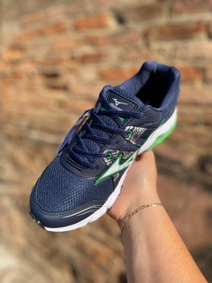 Tênis Mizuno Wave Nirvana 9