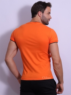 CAMISETA LARANJA DE PUNHO - comprar online