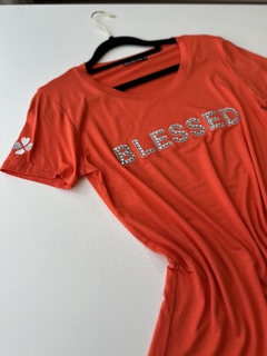 T-shirt Blessed na internet