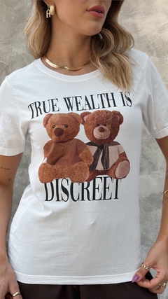 Camiseta feminina estampada Friends Bear na internet